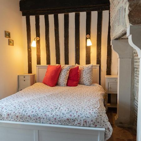 Appartement Meneau La Charite Bagian luar foto