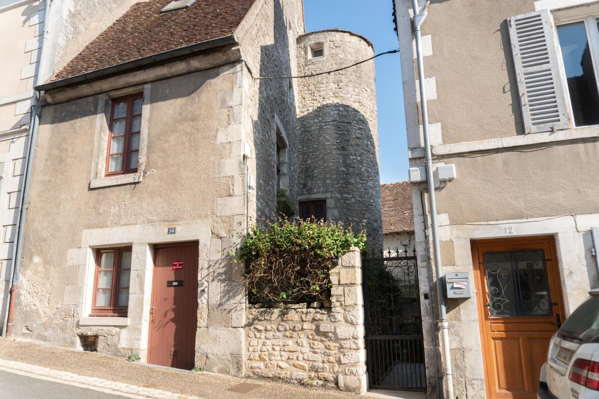 Appartement Meneau La Charite Bagian luar foto